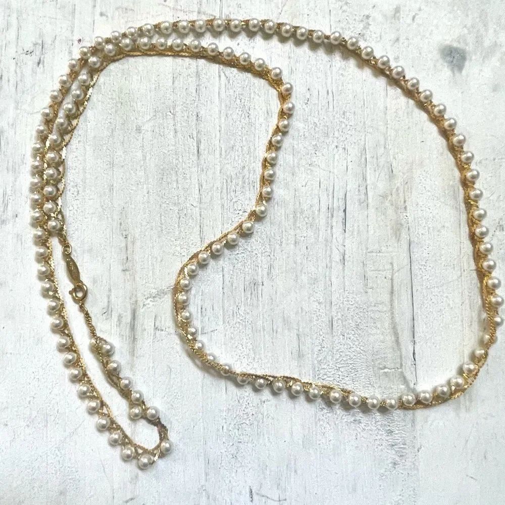 Napier vintage gold tone and pearl necklace